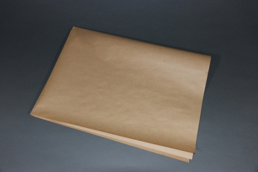 reißfestes Packpapier geschnitten